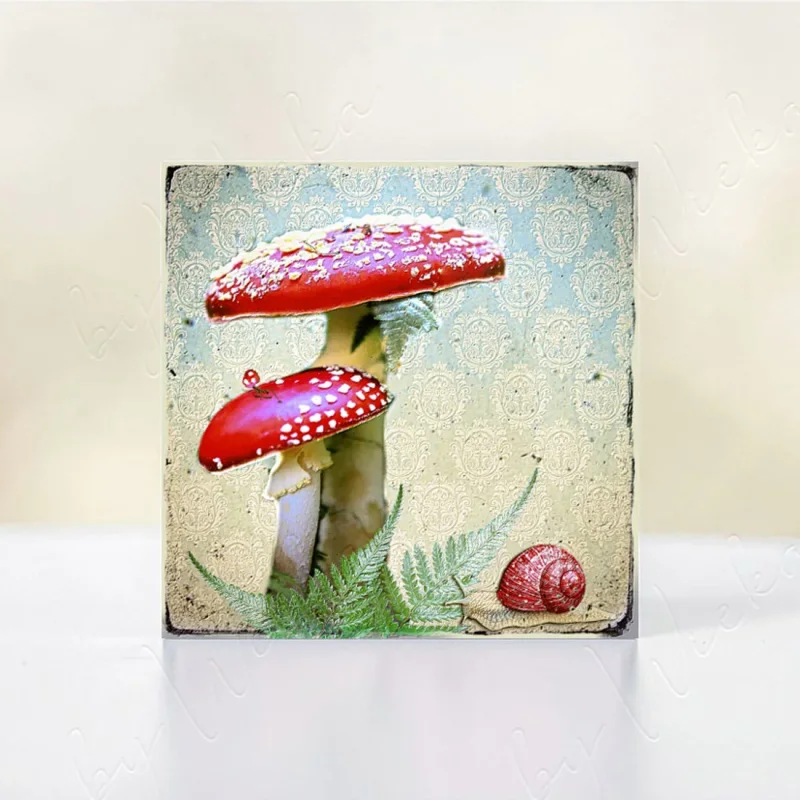 Fliegenpilz und Schnecke, Wandbild im Vintage Style, Shabby Chic, Landhausstil,