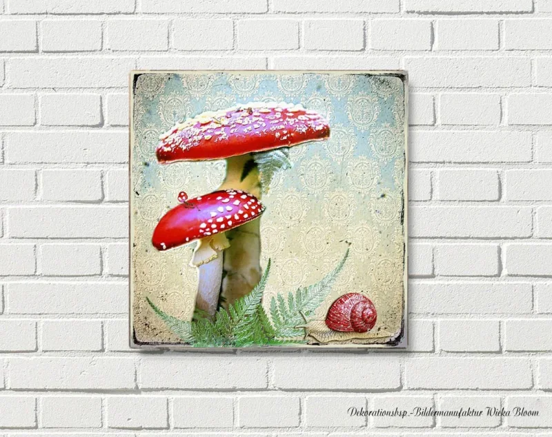 Fliegenpilz und Schnecke, Wandbild im Vintage Style, Landhausstil als Leinwandbild